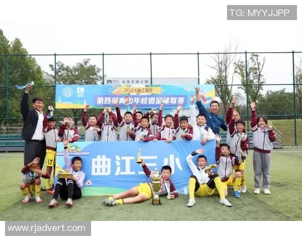 刘静专访:从绿茵场到人生舞台的足球旅程回顾与展望 刘静专访:从绿茵场到人生舞台的足球旅程回顾与展望