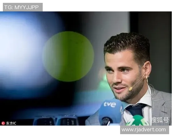 足球明星西装魅力尽显皇马风采引领时尚潮流