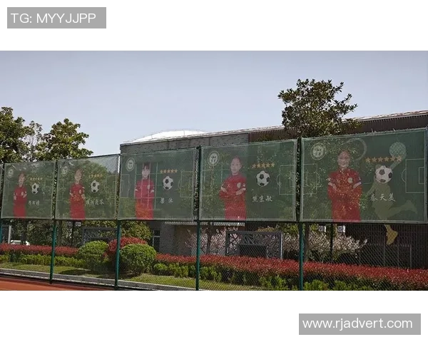 智能拼足球引领未来体育新潮流助力青少年全面发展