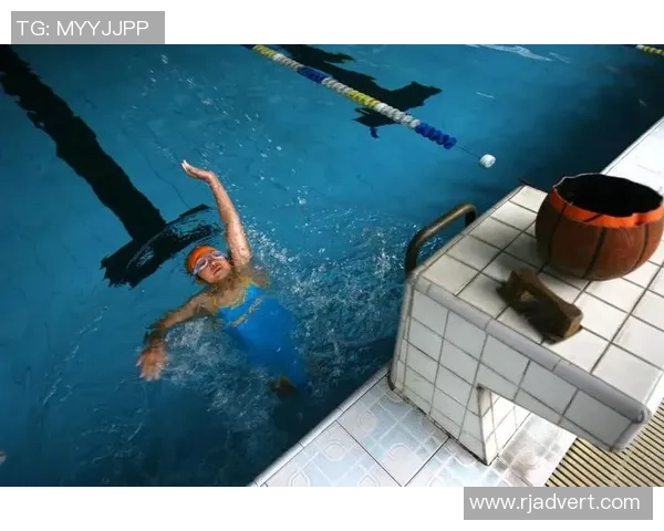 深度对话：杨静如何在篮球世界中追寻梦想与成长的故事