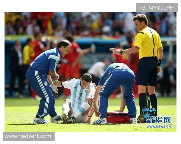 足球傲慢天成背后的故事与启示探讨球场内外的荣耀与挑战